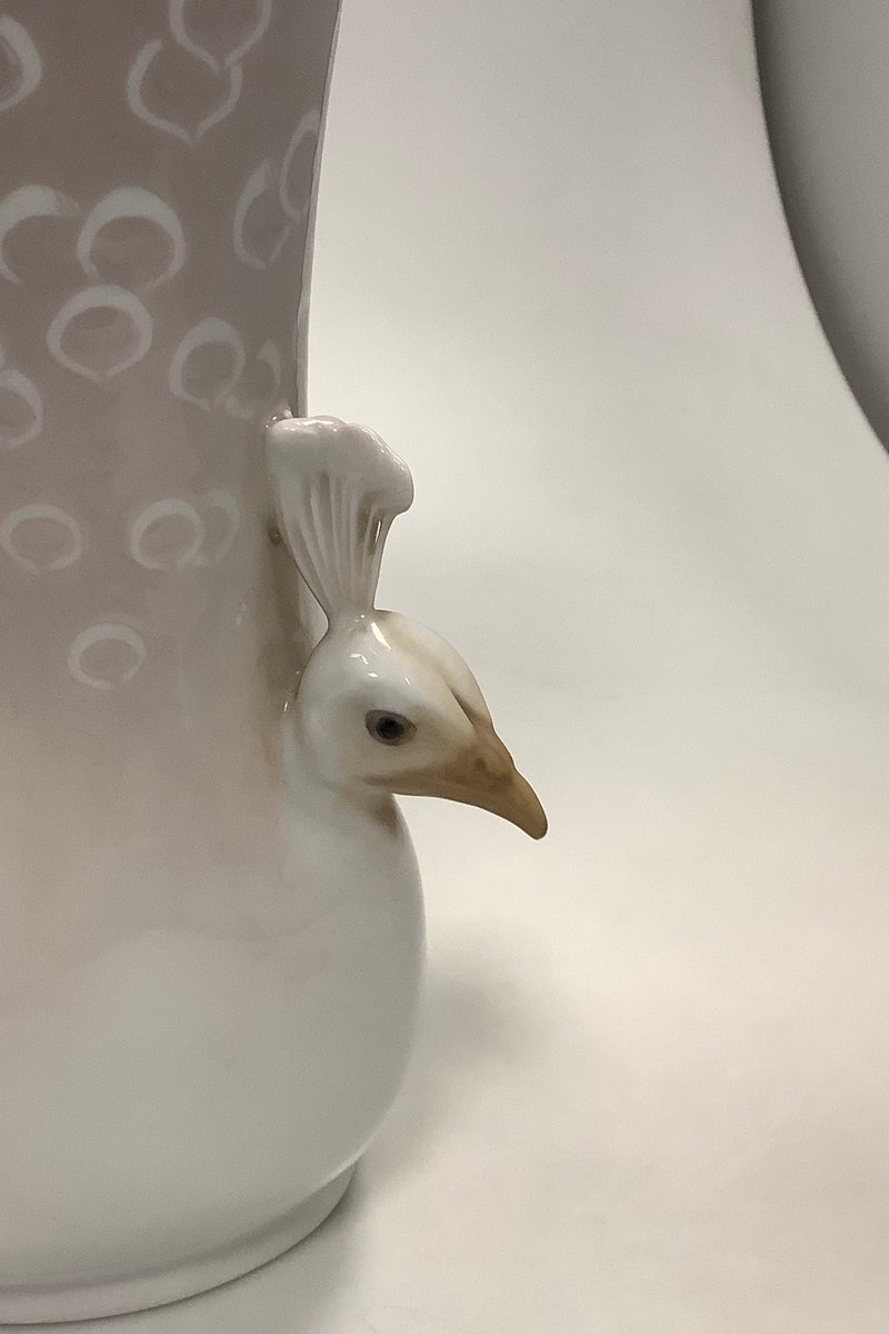 Royal Copenhagen Art Nouveau Vase med Påfugle Hoveder No 390/236 - Danam Antik