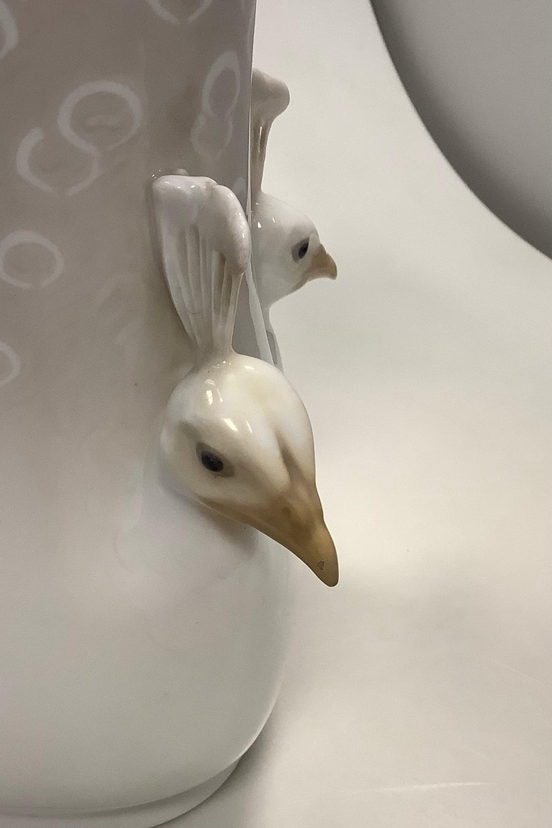 Royal Copenhagen Art Nouveau Vase med Påfugle Hoveder No 390/236 - Danam Antik