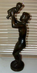 Niels Tvede Bronze Figur af Mor med Barn lavet hos - Danam Antik
