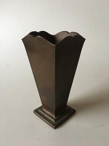 GAB (Guldsmedsaktiebolaget) Bronze Vase - Danam Antik