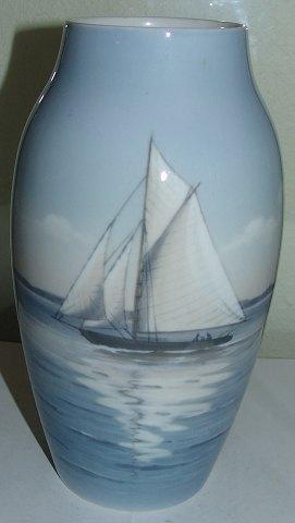 Bing & Grøndahl Art Nouveau Vase 8552/243 - Danam Antik