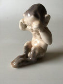 Royal Copenhagen Figur Grædende Faun No 1061 - Danam Antik