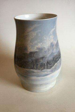 Bing & Grøndahl Unique Vase a Jenny Larsen med motif fra Grønland fra 1921 - Danam Antik