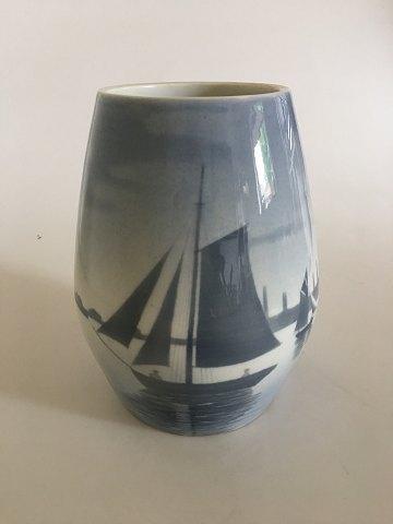 Tidlig Bing & Grøndahl Unika Vase af Fanny Garde med skibe No 214 - Danam Antik