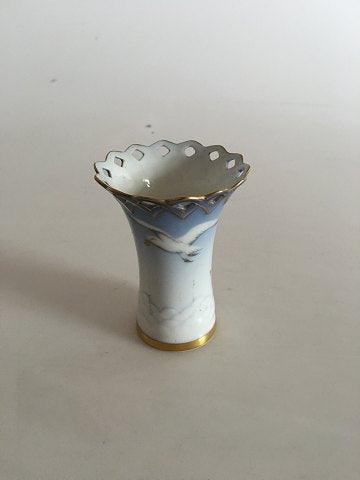 Bing & Grøndahl Måge med Guld Gennembrudt Lille Vase No 171 / 673 - Danam Antik