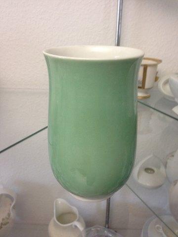 Royal Copenhagen Thorkild Olsen vase med grøn glasur - Danam Antik