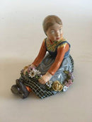 Royal Copenhagen Overglasur figur af Jylland Blomster Pige No 12421 - Danam Antik