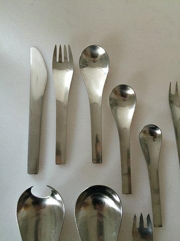 ジョージ ジェンセン ブルーシャーク スチール カトラリー 80ピース