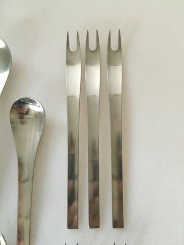 ジョージ ジェンセン ブルーシャーク スチール カトラリー 80ピース