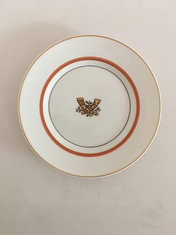 Royal Copenhagen Guldhornene med Orange Kant Frokosttallerken No 883/9589 - Danam Antik