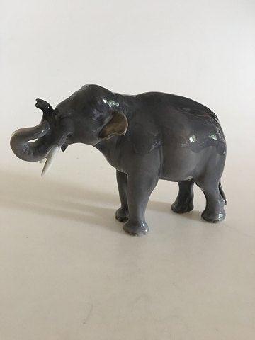 Royal Copenhagen Figurine af Elefant No. 1376 - Danam Antik