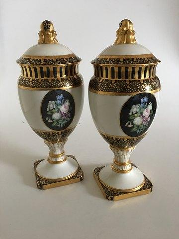 Bing & Grøndahl Par Overglasur vase med guld decoration af Theodor Larsen - Danam Antik