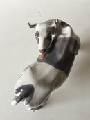 Royal Copenhagen Figur Slikkende ko No 446 - Danam Antik
