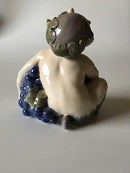 Royal Copenhagen Figur Faun med druer No 2361 - Danam Antik