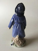 Royal Copenhagen Figur dreng med paraply No 3556 - Danam Antik