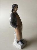 Royal Copenhagen Figur af Fisker No 3668 - Danam Antik