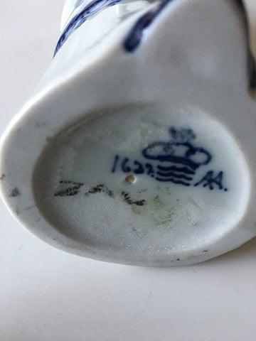 Royal Copenhagen Georg Thylstrup Figur af ung dame No 1637 - Danam Antik