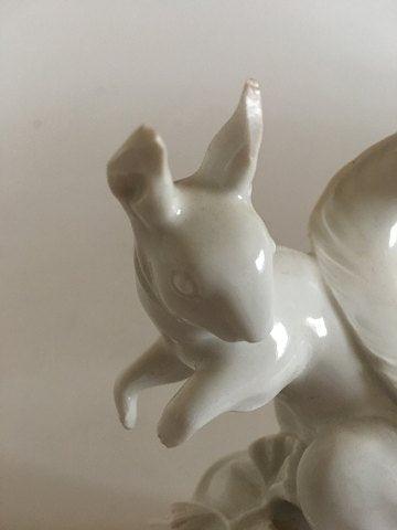 Meissen Egern Figurine i Hvidt Porcelæn - Danam Antik
