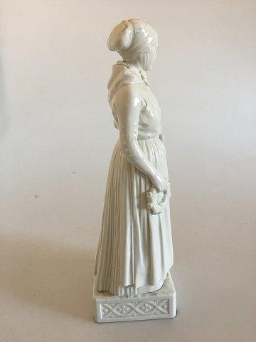 Royal Copenhagen Blanc de Chine Egns Figurine fra Refsnæs No 12166 - Danam Antik