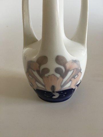 Royal Copenhagen Art Nouveau Vase med Tre Hanke No 290/60B - Danam Antik