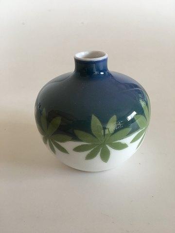 Royal Copenhagen Art Nouveau Vase No 301/394 - Danam Antik