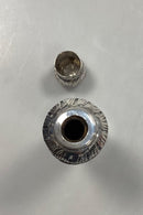 Fransk Antik Art Nouveau flacon i bordeaux glas med blomsterdekorationer 19. årh. - Danam Antik