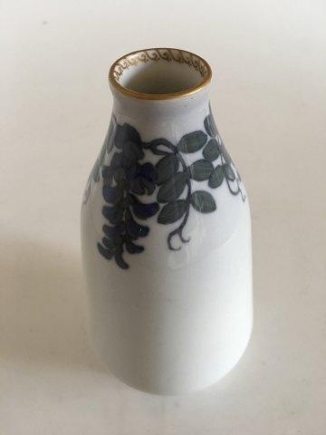 Royal Copenhagen Art Nouveau Vase med Sommerfugl No 2049/1809 - Danam Antik