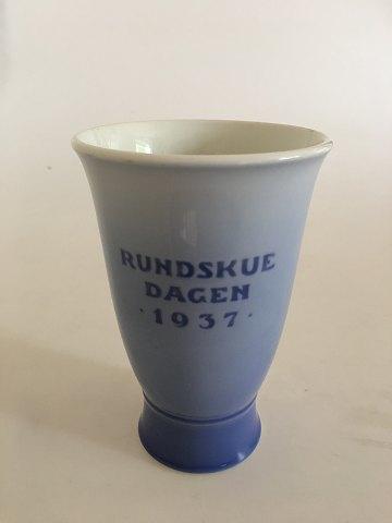 Royal Copenhagen 1937 Rundskuedagen Vase - Danam Antik