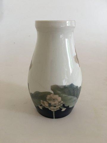 Bing & Grøndahl Art nouveau Vase med blomst - Danam Antik