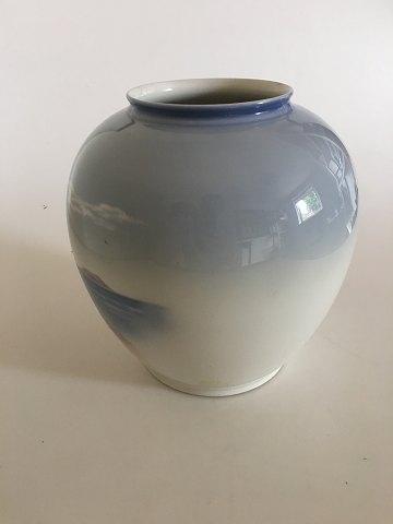 Royal Copenhagen Vase med landskabsmotiv No 2316/35A - Danam Antik