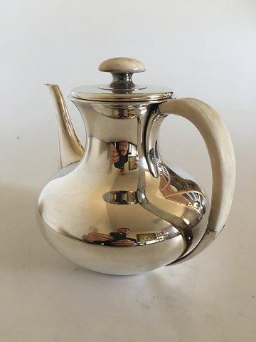 F. Hingelberg Sterling Sølv Kaffekande No. 232 C med Håndtag og Knop i Elfenben af Svend Weihrauch - Danam Antik
