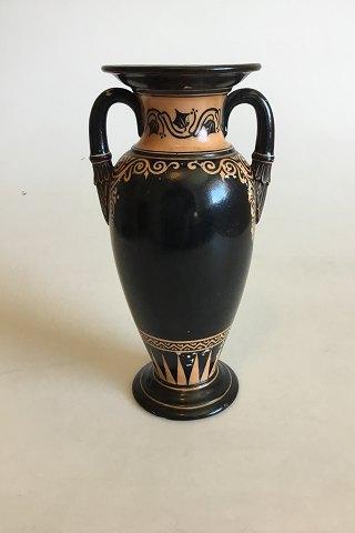 Royal Copenhagen Klassisk Amfora Vase med håndtag af Porcelæn - Danam Antik