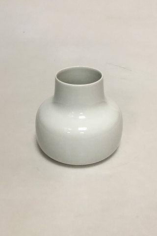 Bing & Grøndahl "Hvid Koppel" Vase no 686 - Danam Antik