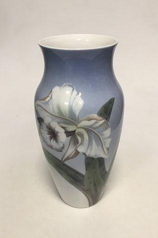 Royal Copenhagen Art Nouveau Vase no 2640/137 - Danam Antik