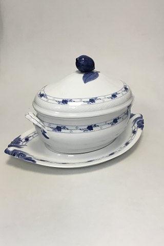 Royal Copenhagen Rose Bud tureen with saucer No 8134