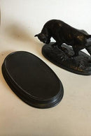 P. Ibsen Sort Terrakotta Figur på stand af Tyr. Signeret Lauritz Jensen 1904 No 815, Stand No 412 - Danam Antik