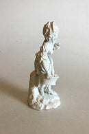 Royal Copenhagen Bisquit Figur af Pige med blomsterkurv - Danam Antik