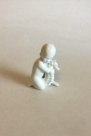 Bing & Grøndahl Blanc de Chine Figur af Havbarn med søhest i favn No 2396 - Danam Antik