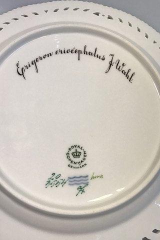Royal Copenhagen Flora Danica Frokosttallerken No 20/3554 med gennembrudt kant - Danam Antik
