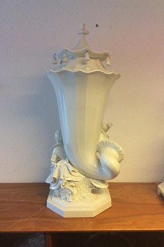 Kæmpe Royal Copenhagen Gerhard Henning Kinesiske Brud (chinese bride ) Vase i Blanc de Chine - Danam Antik