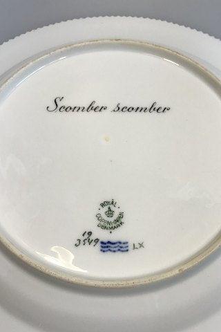 Royal Copenhagen Flora Danica Fisketallerken No 19/3549. - Danam Antik