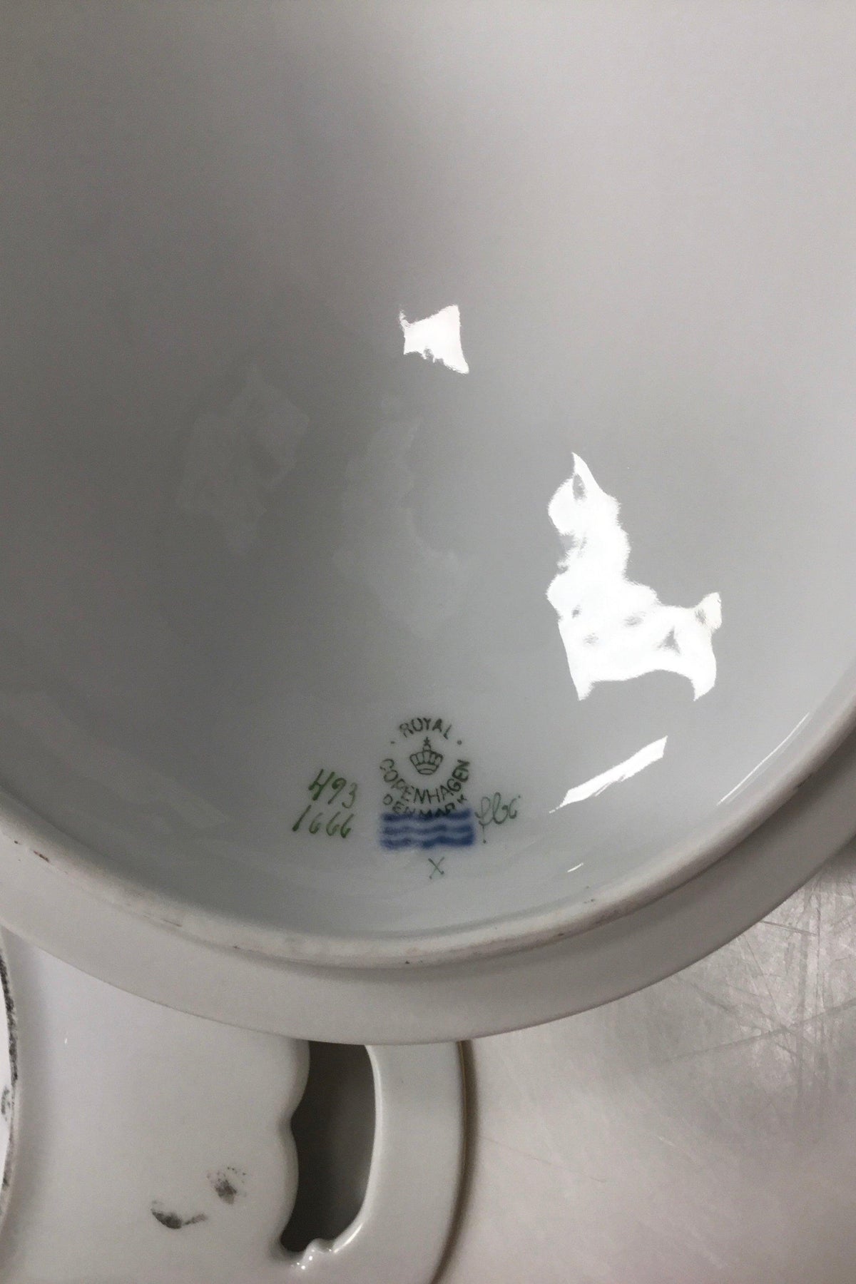 ロイヤルコペンハーゲン サクソンフラワーライト テリーヌ No 493/1666