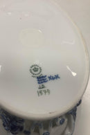 Royal Copenhagen Blå Blomst Svejfet Frugtkurv med fad No 1579 / 1580 - Danam Antik