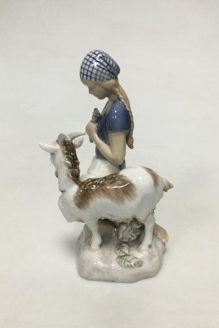Bing & Grøndahl Figur af Pige med en gedebuk No 2180 - Danam Antik