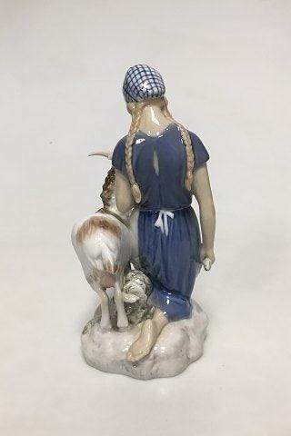 Bing & Grøndahl Figur af Pige med en gedebuk No 2180 - Danam Antik