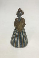 Bing og Grøndahl Figur af Gudrun Meedom Bæch Pige i national dragt no 7205/10 - Danam Antik