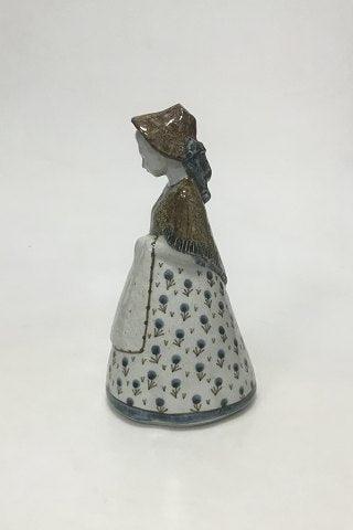 Bing og Grøndahl Figur af Gudrun Meedom Bæch Pige i national dragt no 205/2 - Danam Antik