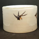 Kinesisk lågkrukke i porcelæn med cloisonne og sølv dekoreret med fugle. - Danam Antik