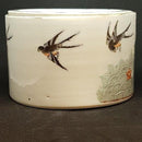 Kinesisk lågkrukke i porcelæn med cloisonne og sølv dekoreret med fugle. - Danam Antik