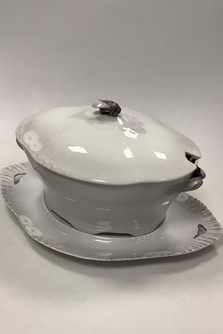 Royal Copenhagen / Kgl. Porcelæn Skærsommernatsdrøm Gammel Terrin med underfad No 1370 / 10001 og 10002